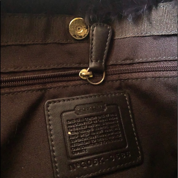 Vintage Brown Coach Handbag with Fur lining - Picture 6 of 10